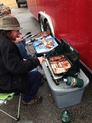 Illustration for article titled How To Feed Yourself At A Race Track